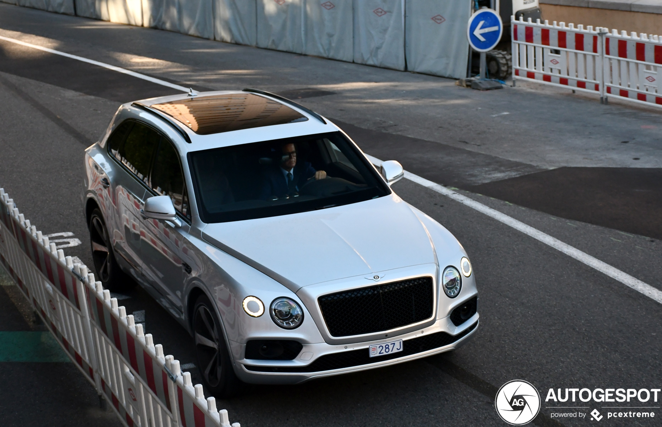 Bentley Bentayga V8