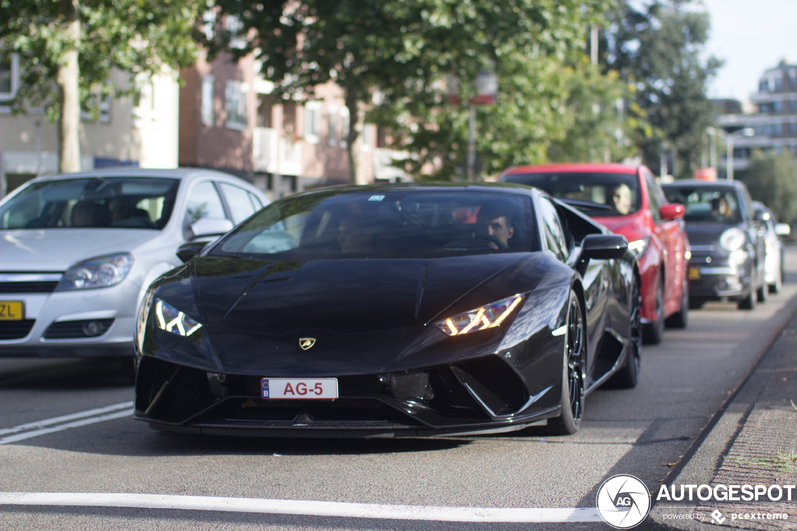 Lamborghini Huracán LP640-4 Performante