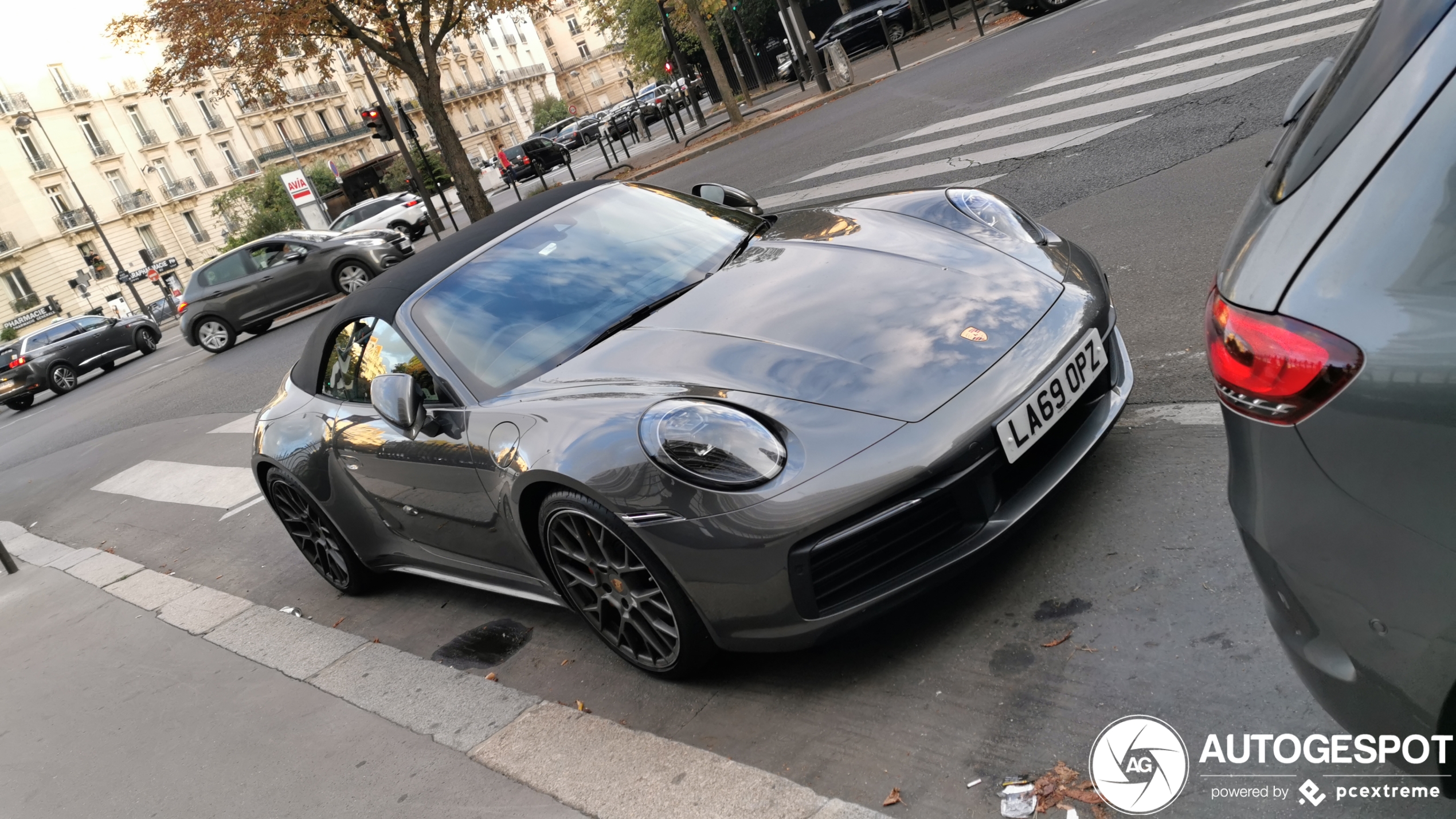 Porsche 992 Carrera 4S Cabriolet