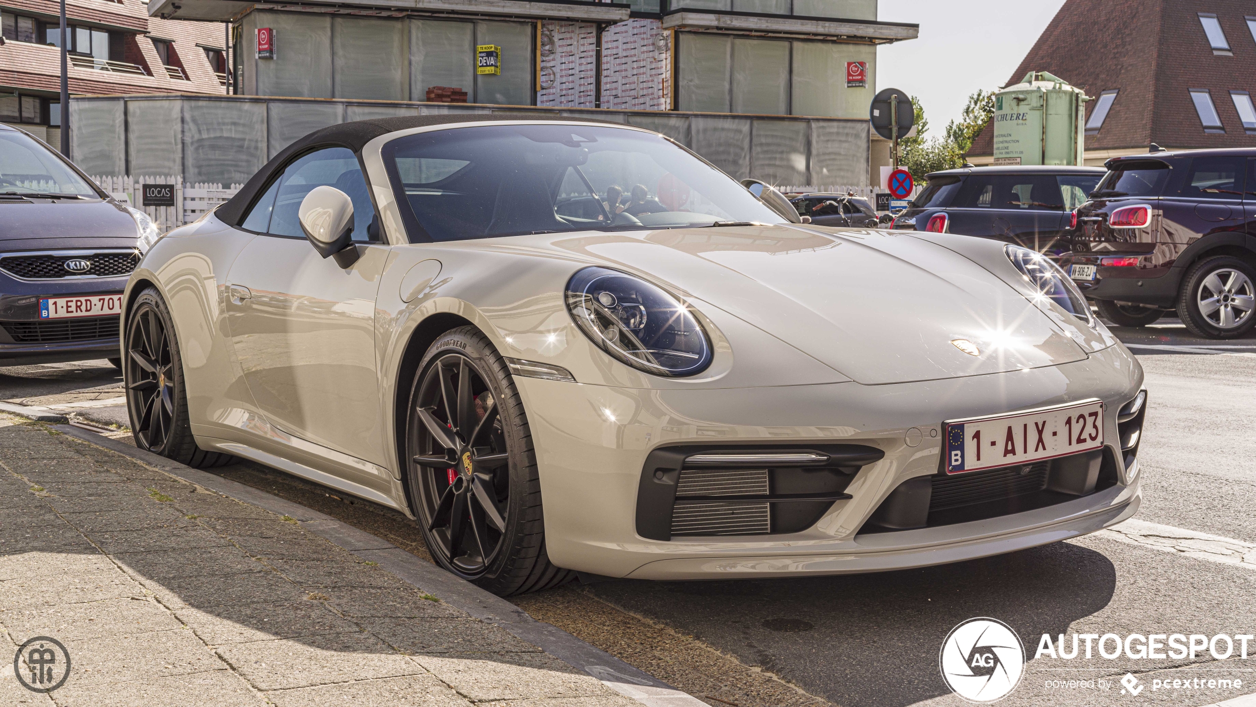 Porsche 992 Carrera 4S Cabriolet