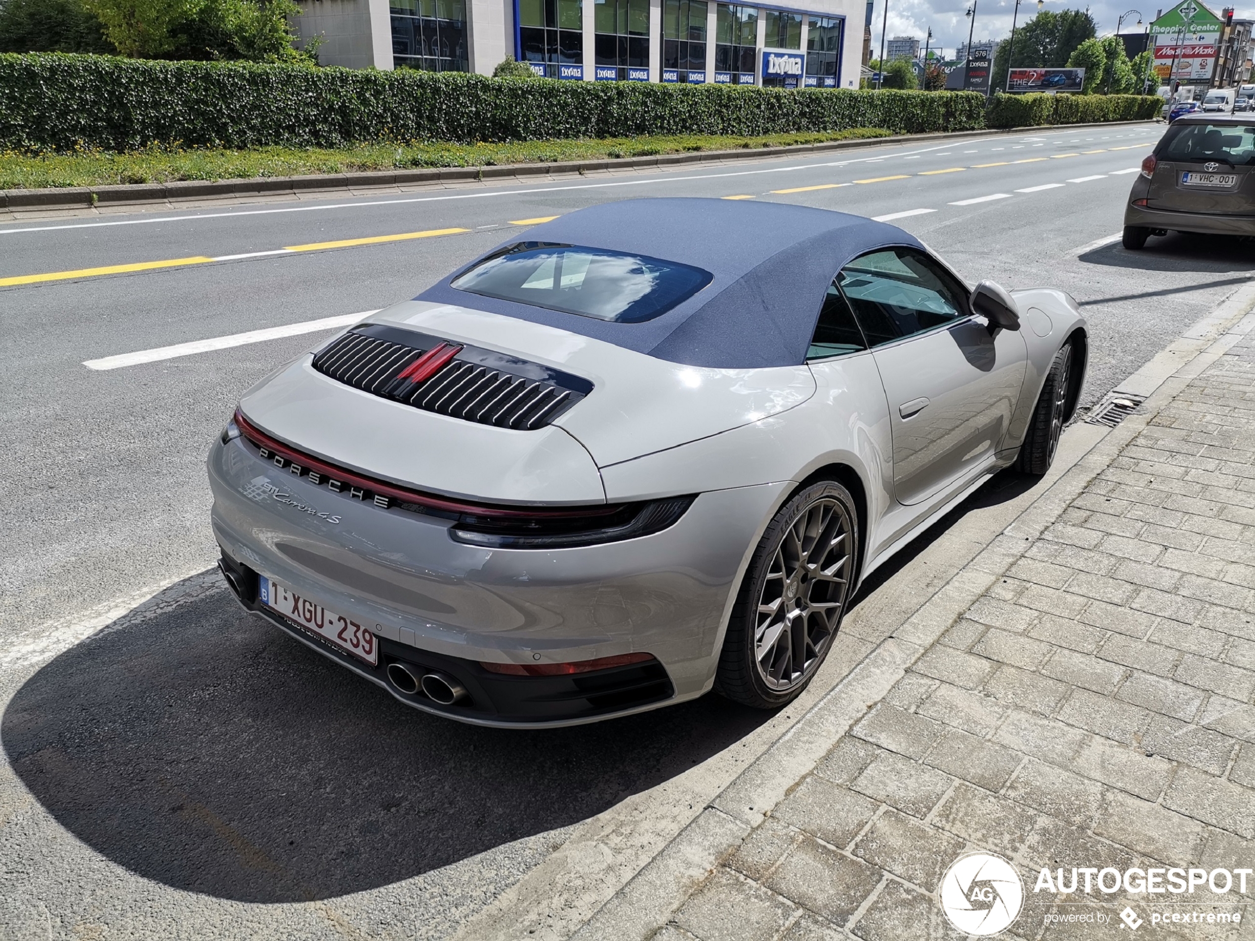 Porsche 992 Carrera 4S Cabriolet