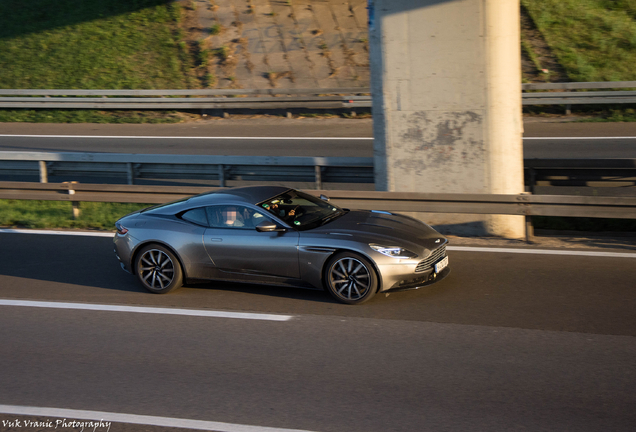 Aston Martin DB11