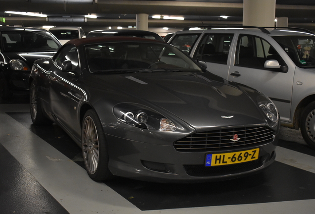 Aston Martin DB9 Volante