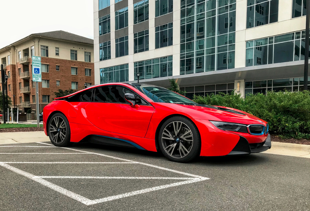 BMW i8