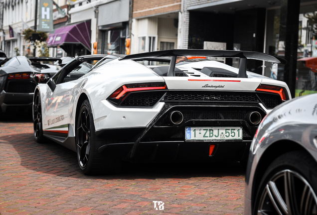 Lamborghini Huracán LP640-4 Performante Spyder