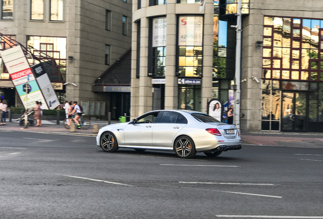 Mercedes-AMG E 63 S W213