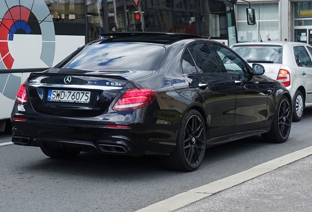 Mercedes-AMG E 63 S W213