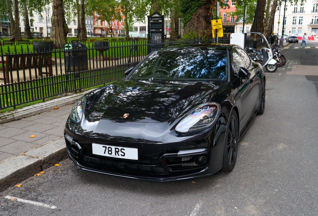 Porsche 971 Panamera Turbo