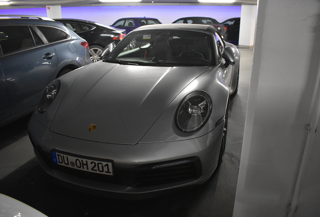 Porsche 992 Carrera 4S Cabriolet