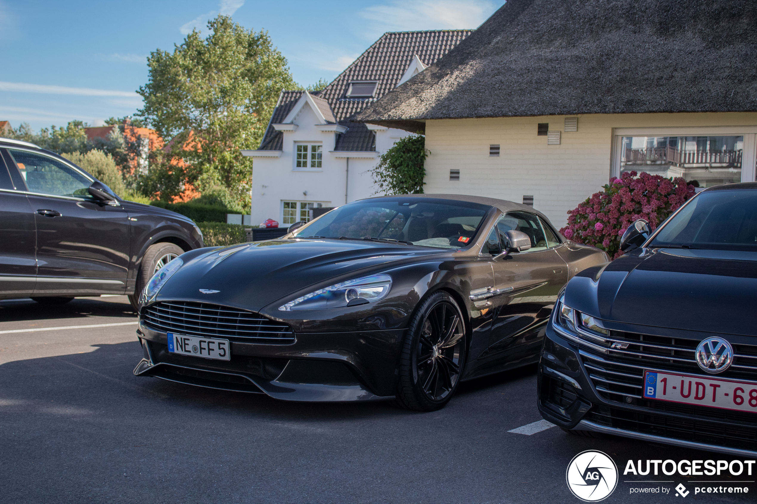 Aston Martin Vanquish Volante