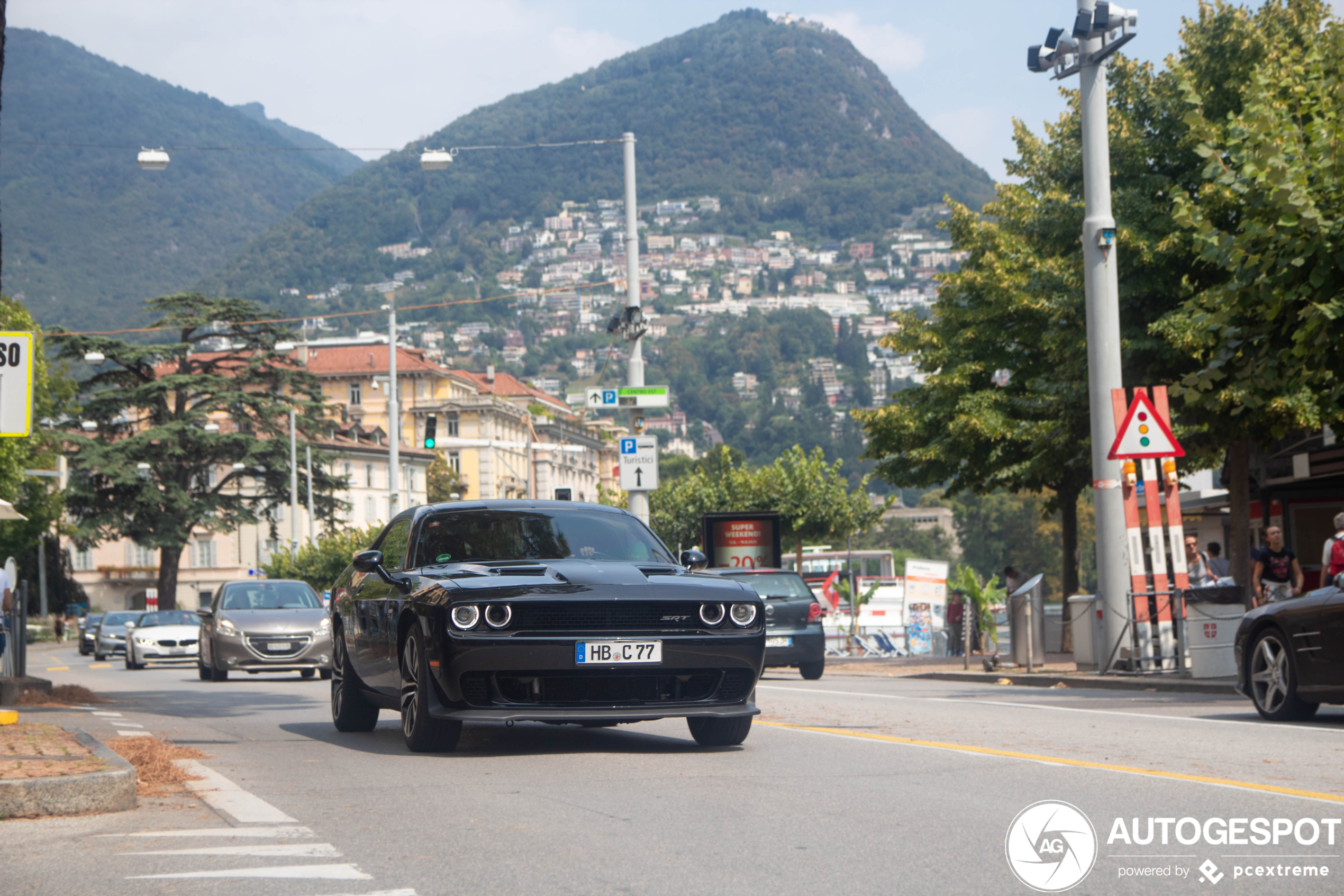 Dodge Challenger SRT-8