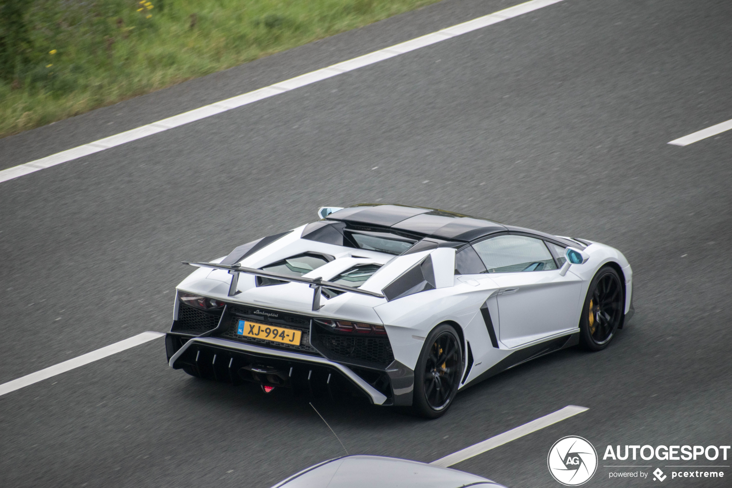 Lamborghini Aventador LP700-4 Roadster