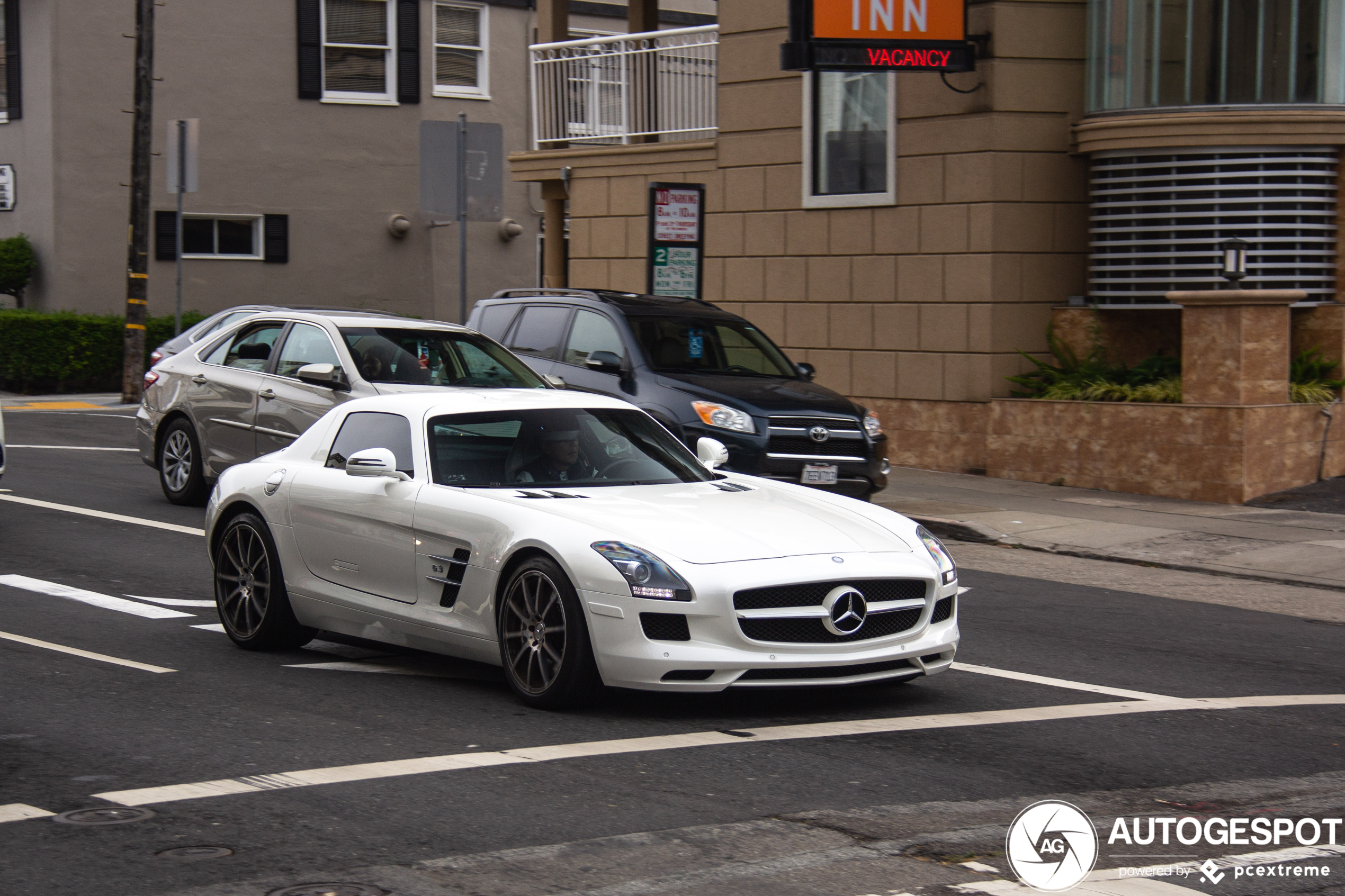 Mercedes-Benz SLS AMG