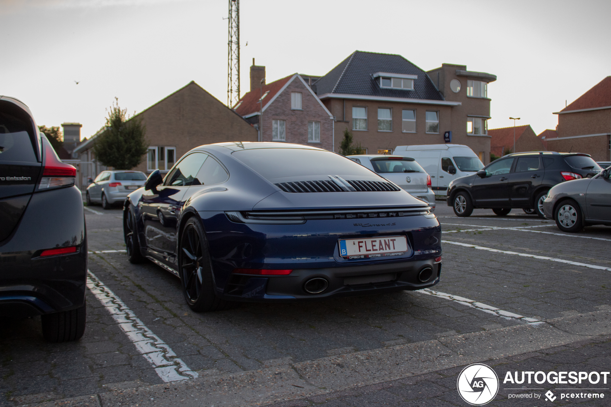 Porsche 992 Carrera 4S