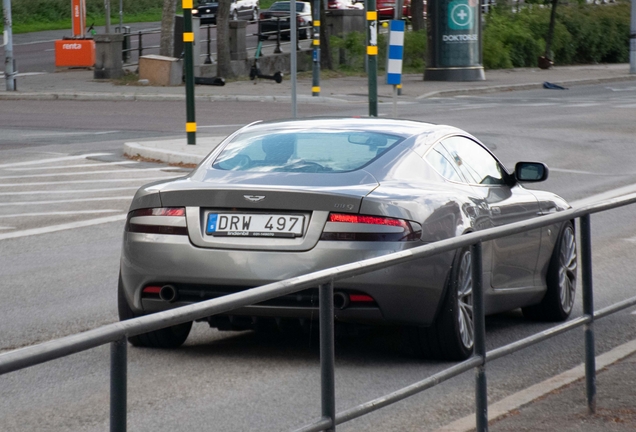 Aston Martin DB9