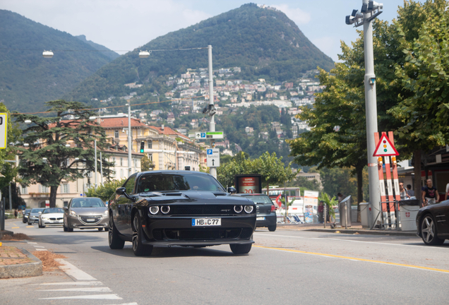 Dodge Challenger SRT-8