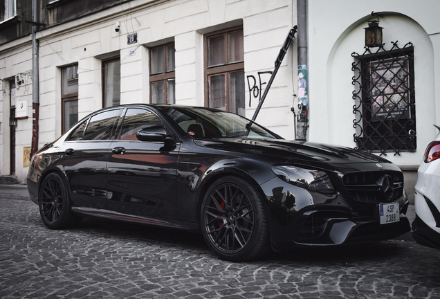 Mercedes-AMG E 63 S W213