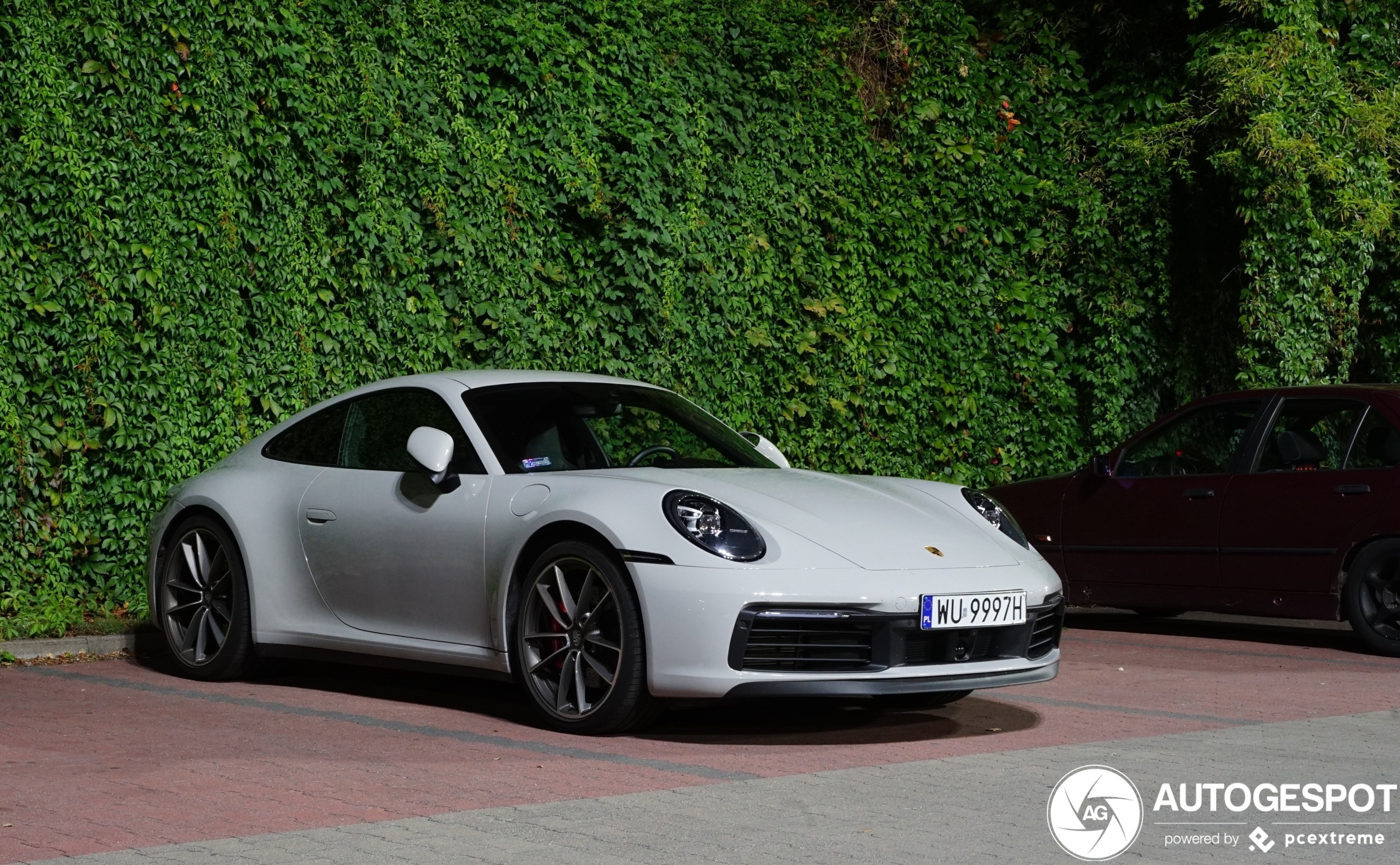 Porsche 992 Carrera 4S