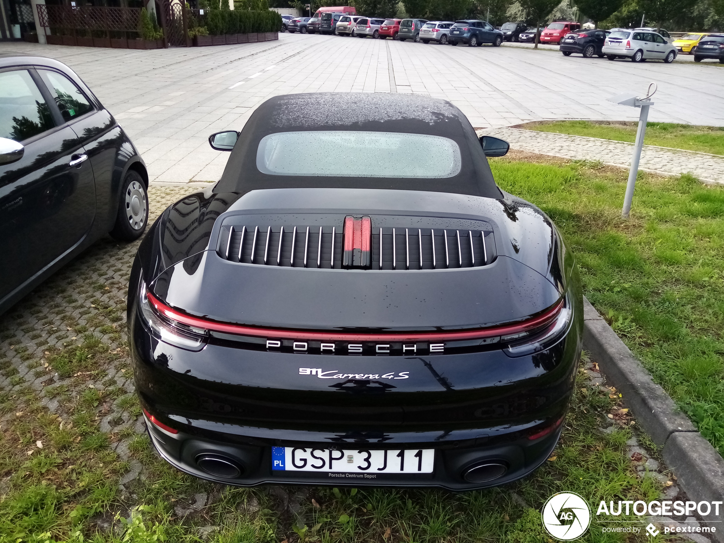 Porsche 992 Carrera 4S Cabriolet