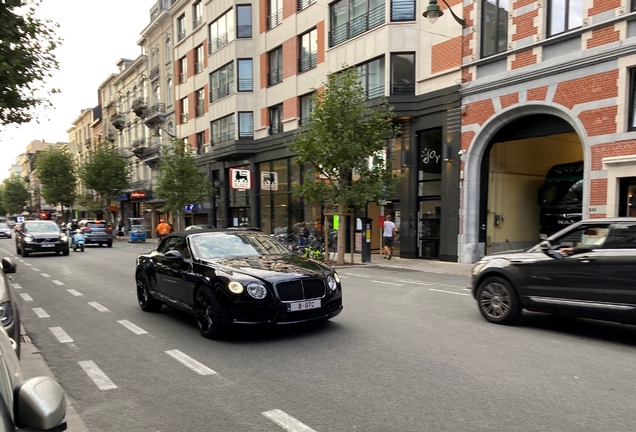 Bentley Continental GTC V8