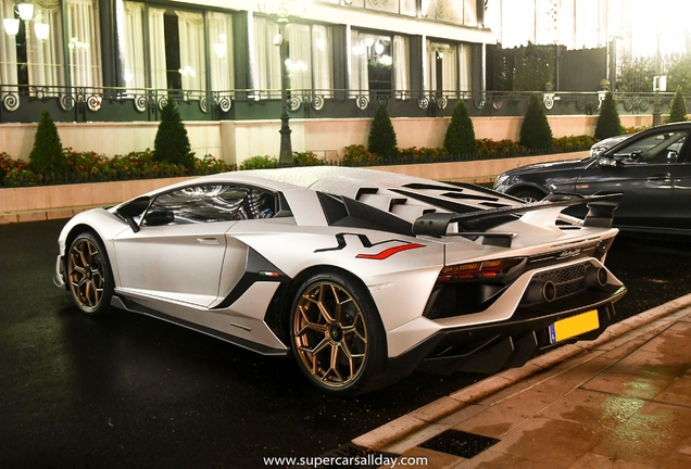 Lamborghini Aventador LP770-4 SVJ