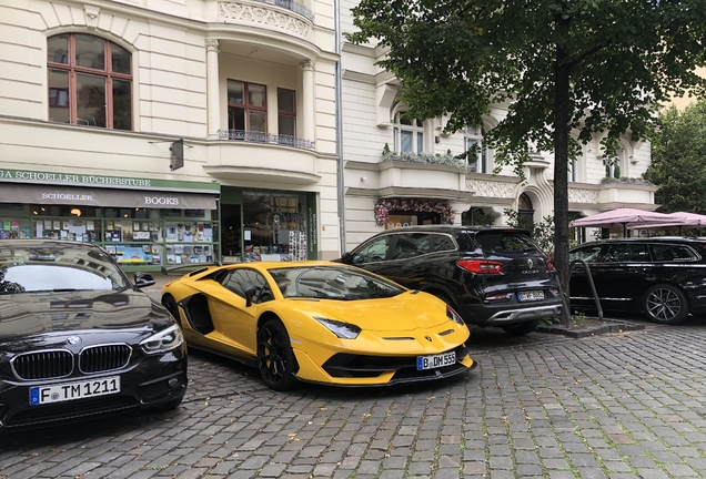 Lamborghini Aventador LP770-4 SVJ