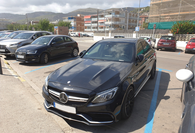 Mercedes-AMG C 63 S W205