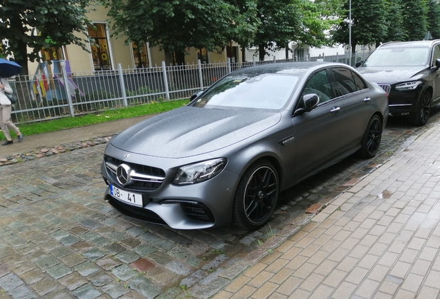 Mercedes-AMG E 63 S W213