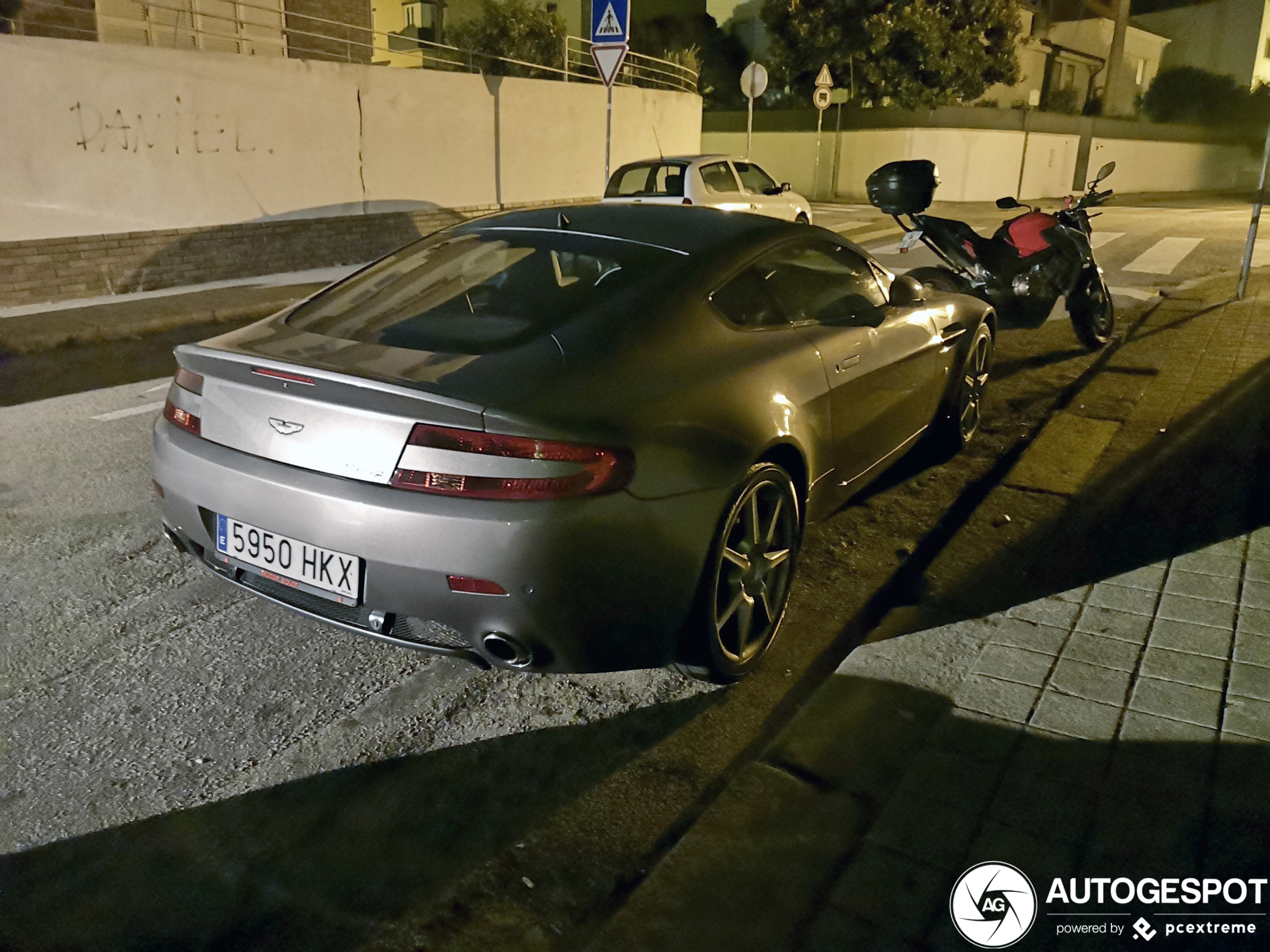 Aston Martin V8 Vantage