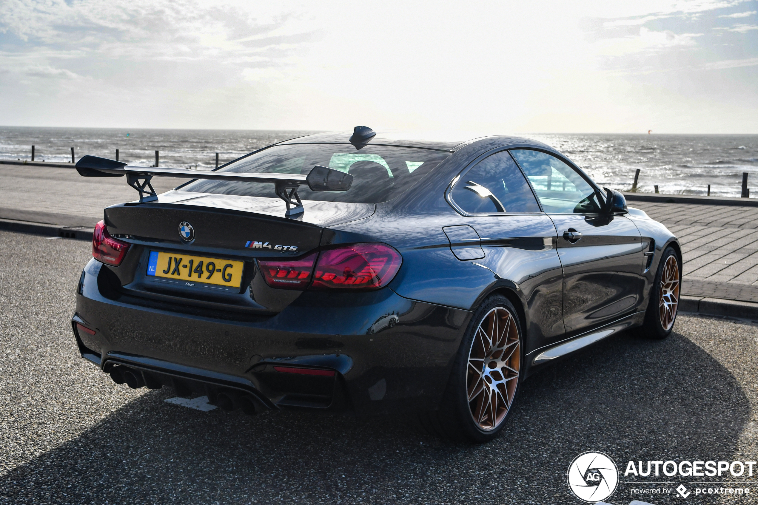 BMW M4 GTS