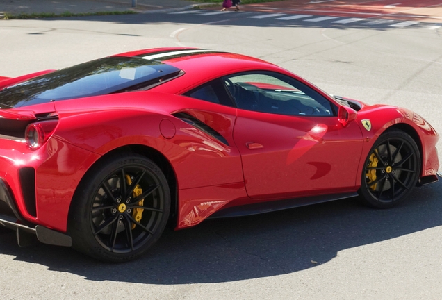 Ferrari 488 Pista