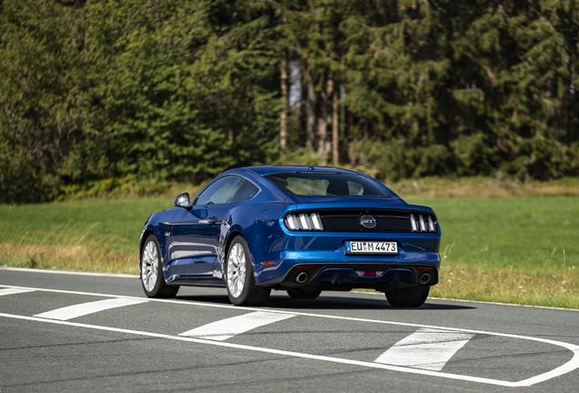 Ford Mustang GT 2015