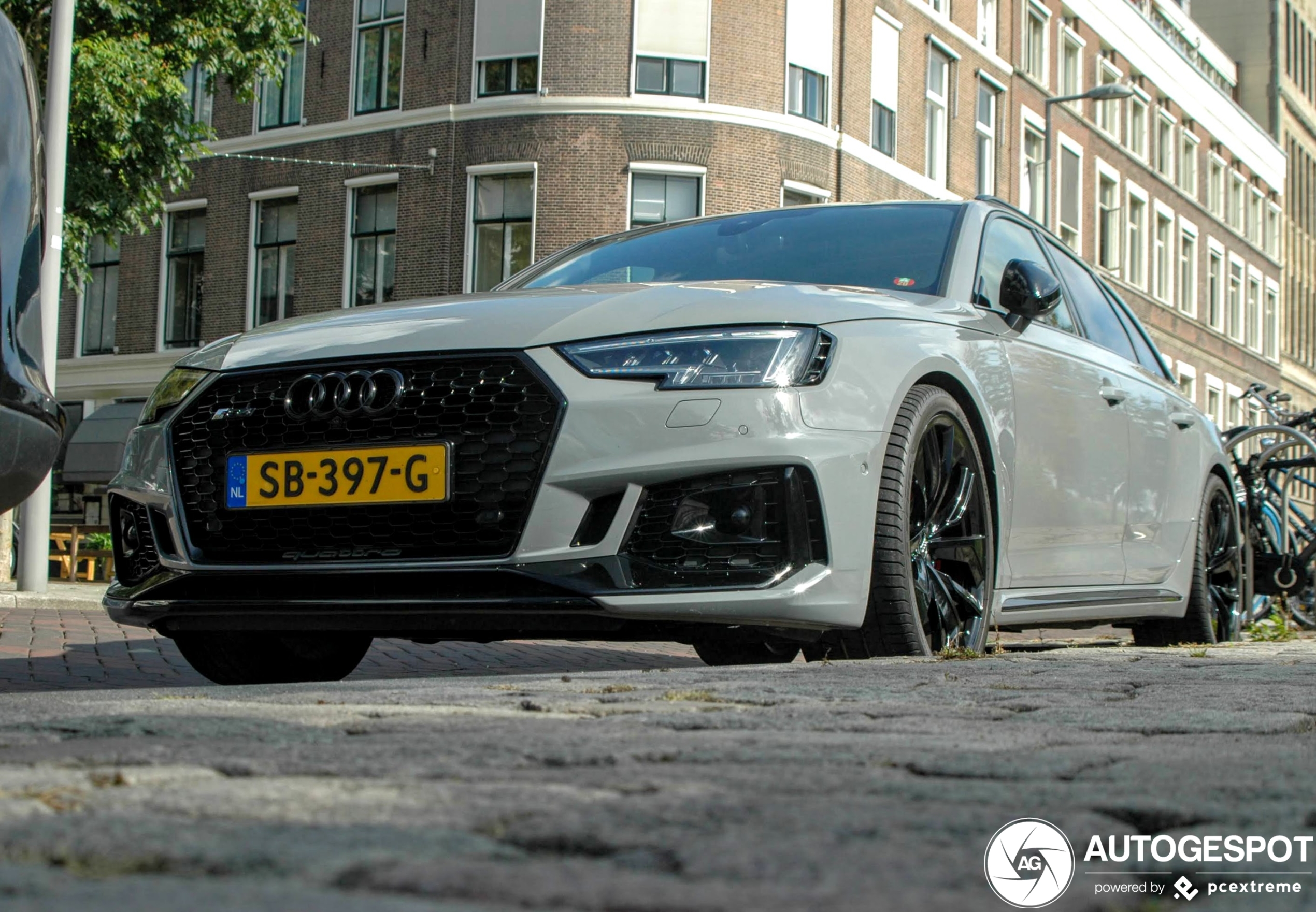 Audi RS4 Avant B9