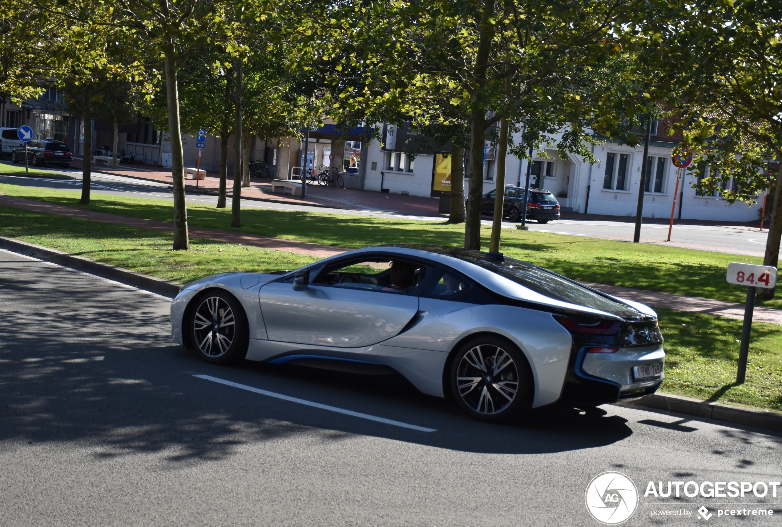 BMW i8