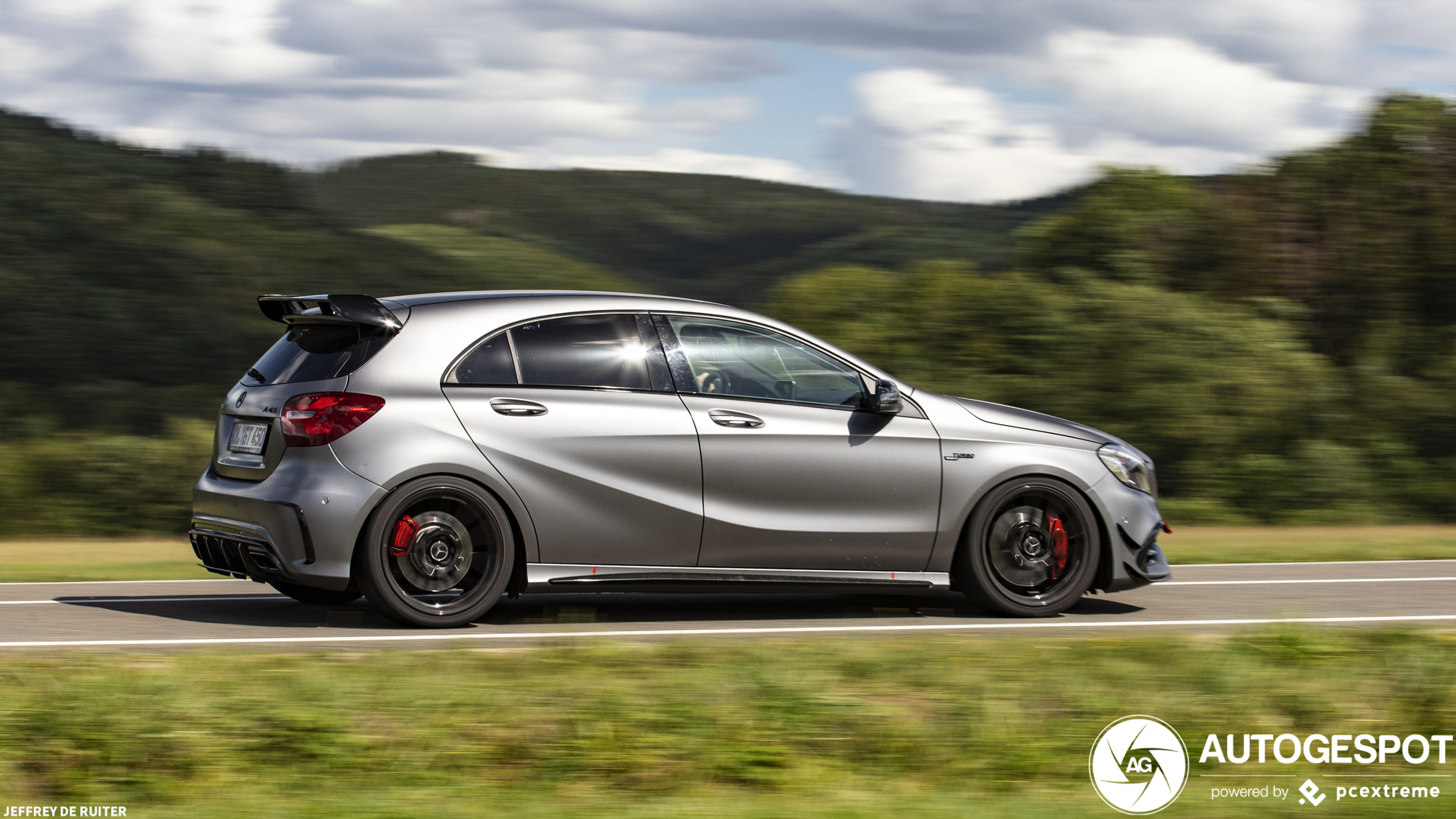 Mercedes-AMG A 45 W176 2015