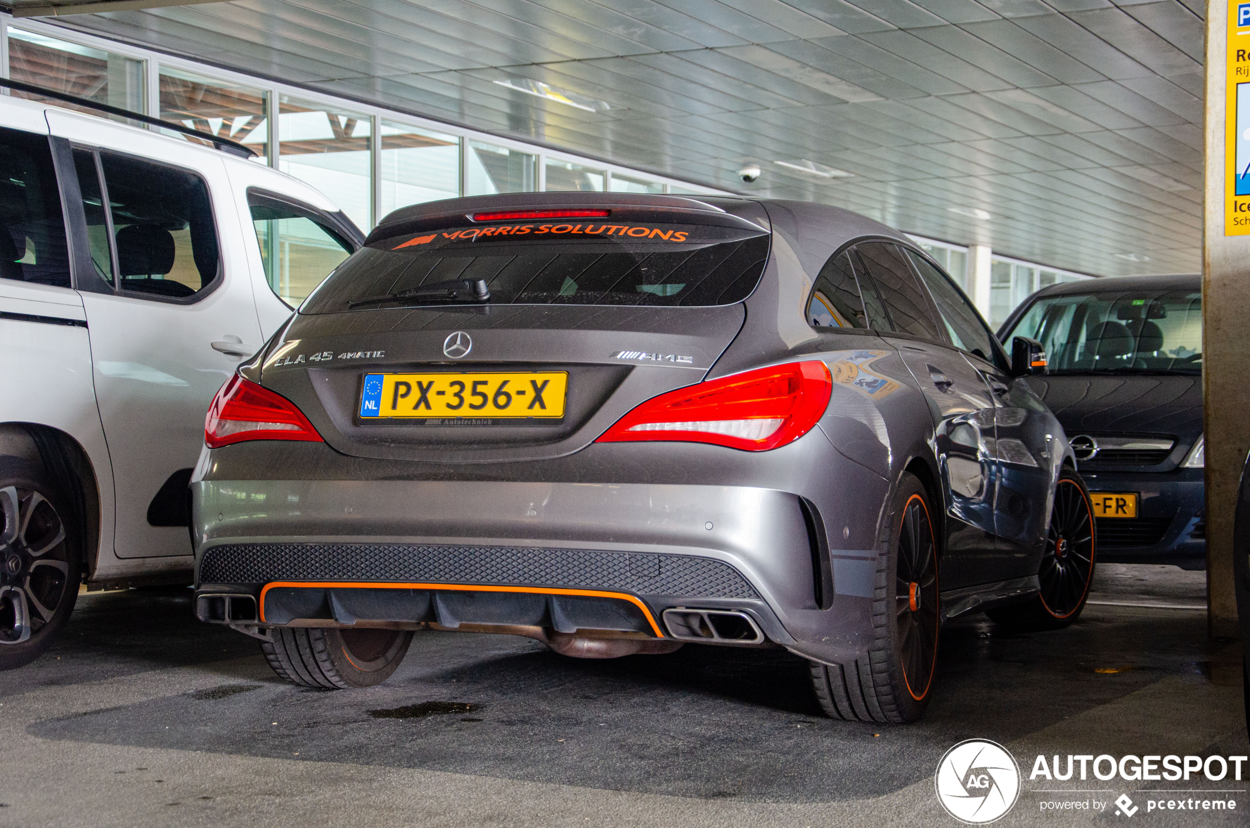 Mercedes-Benz CLA 45 AMG Shooting Brake OrangeArt Edition