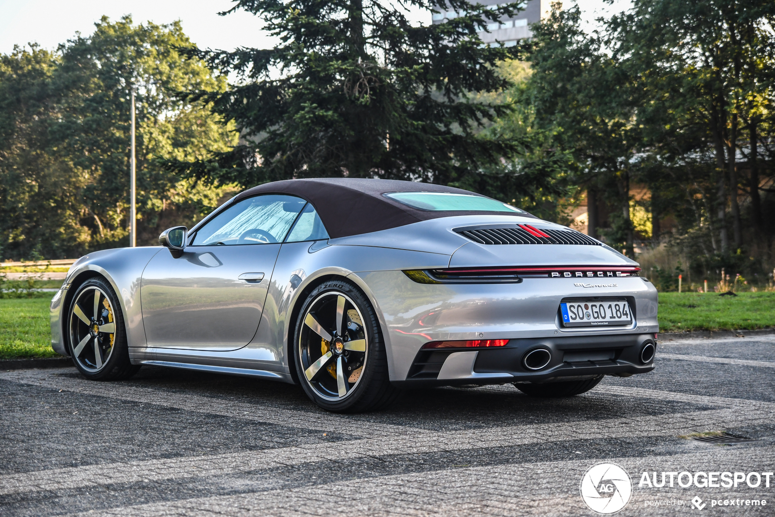 Porsche 992 Carrera 4S Cabriolet