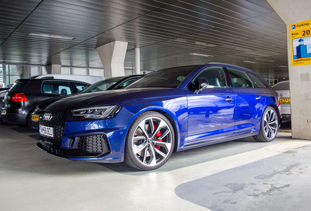 Audi RS4 Avant B9