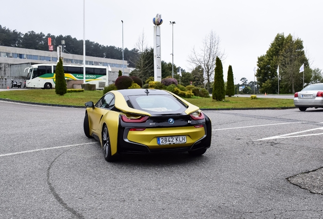 BMW i8 Protonic Frozen Yellow Edition