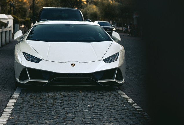 Lamborghini Huracán LP640-4 EVO