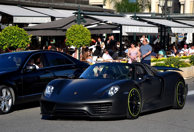 Porsche 918 Spyder Weissach Package