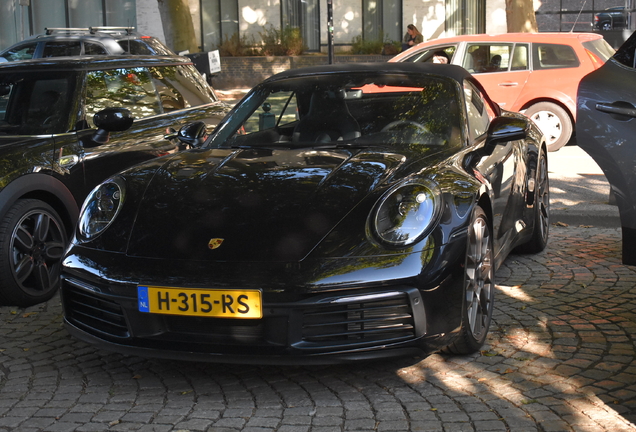 Porsche 992 Carrera 4S Cabriolet