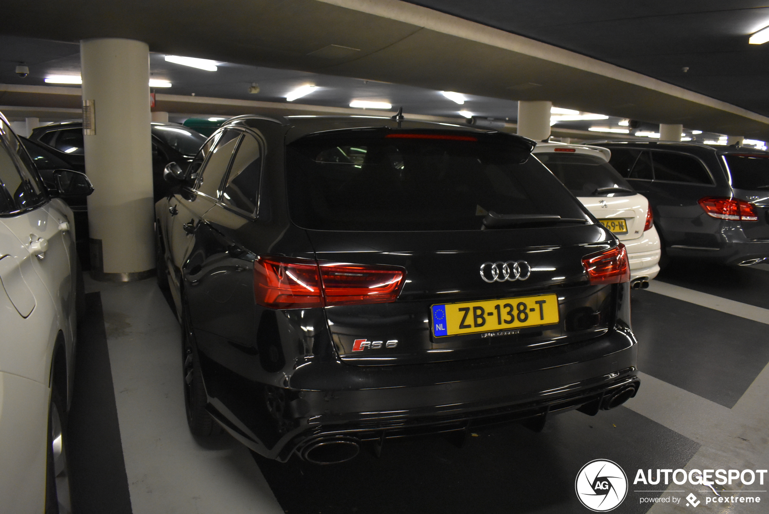 Audi RS6 Avant C7 2015