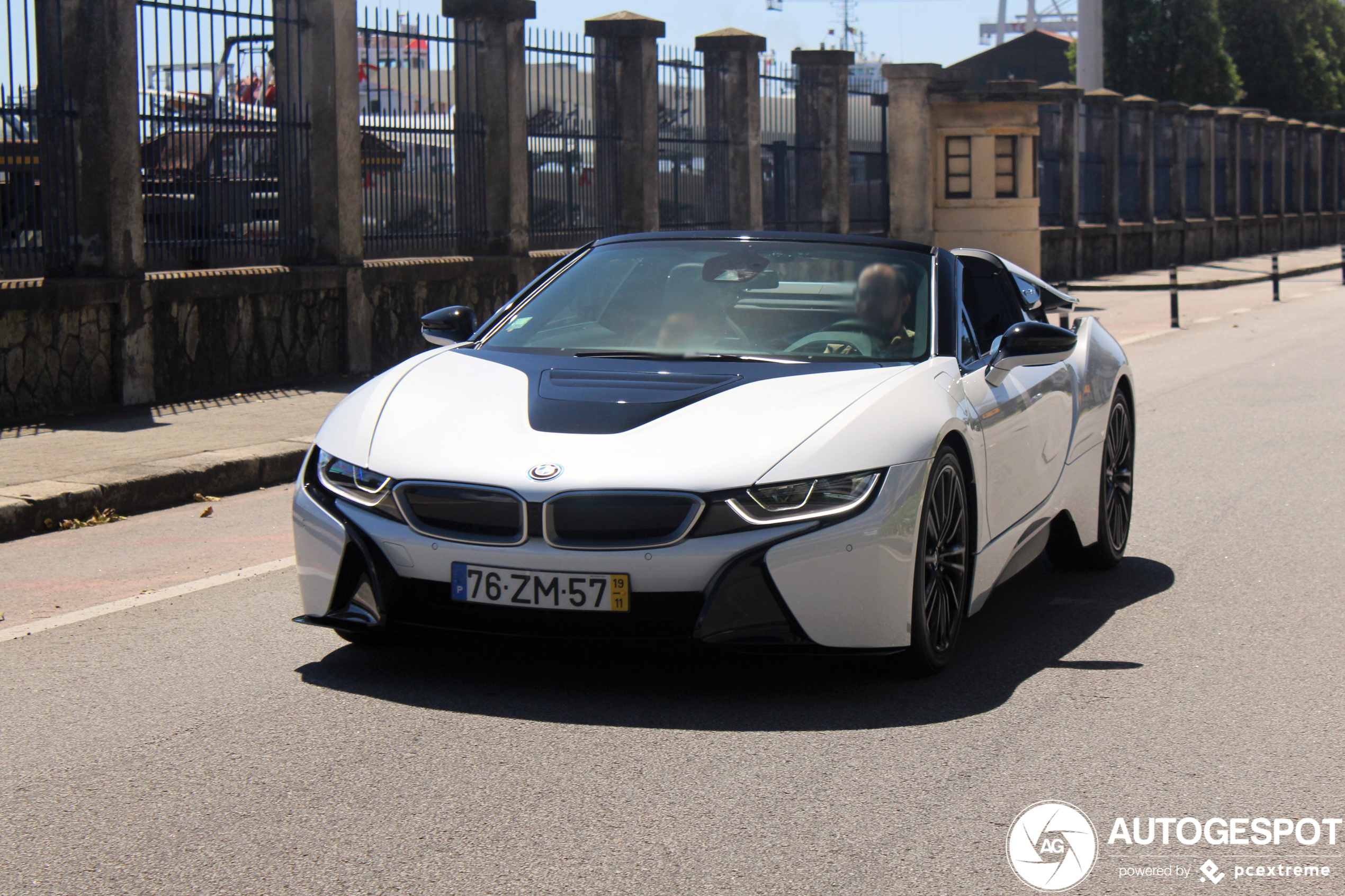 BMW i8 Roadster