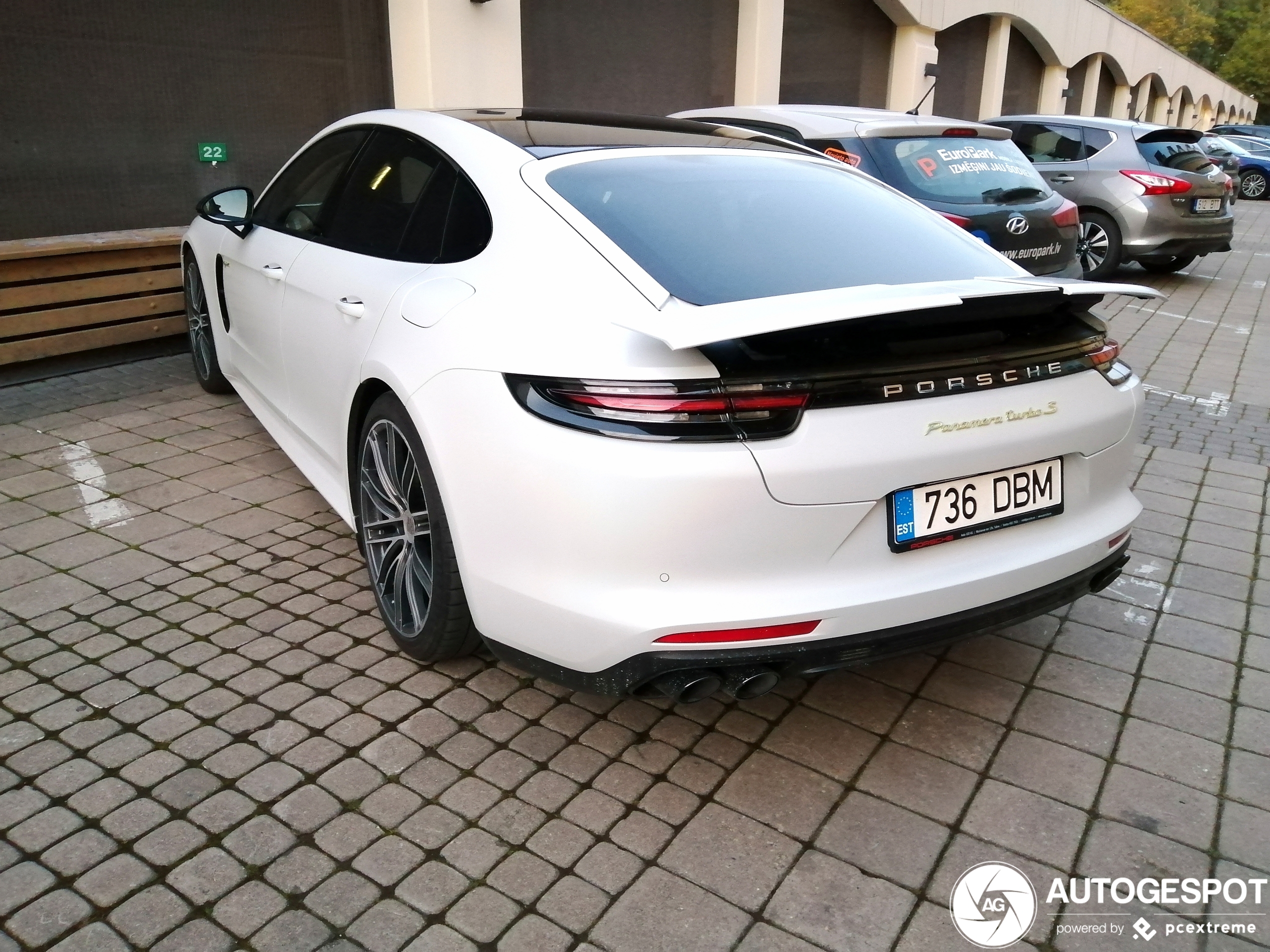 Porsche 971 Panamera Turbo S E-Hybrid