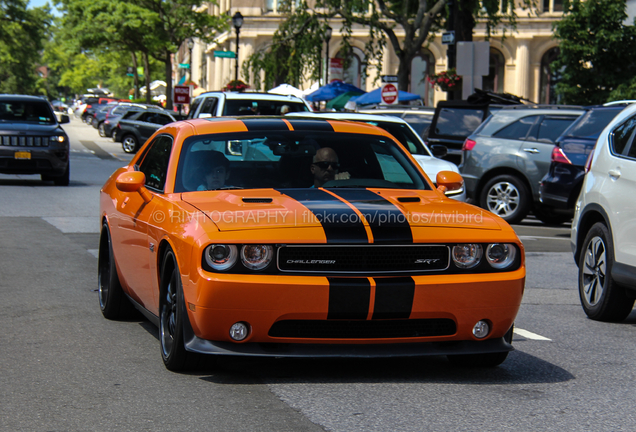 Dodge Challenger SRT-8 392