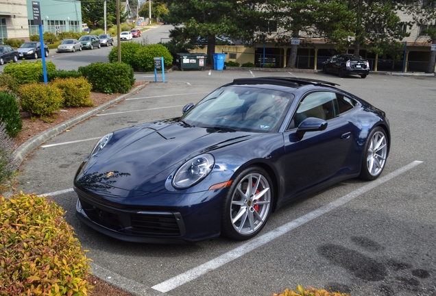 Porsche 992 Carrera 4S