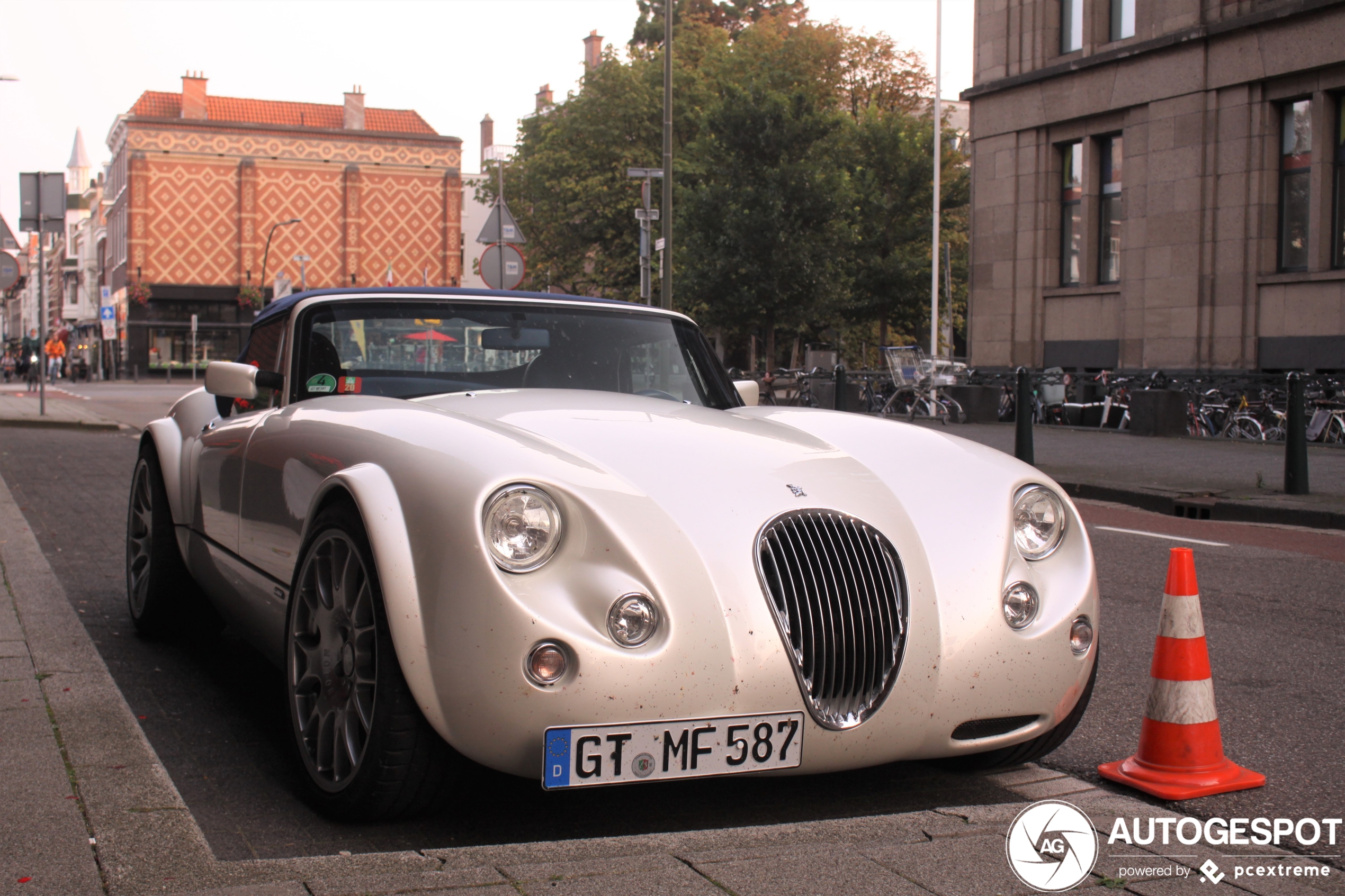 Wiesmann Roadster MF3