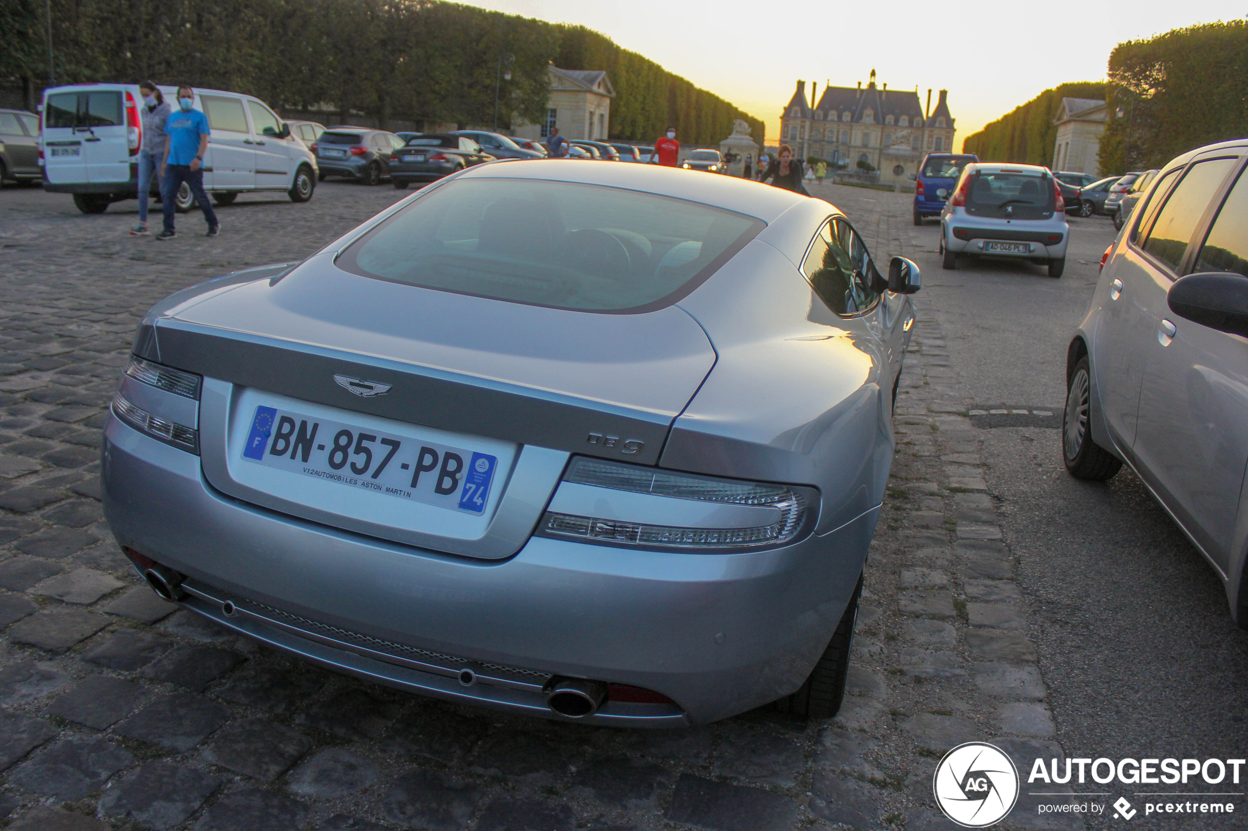 Aston Martin DB9 2010