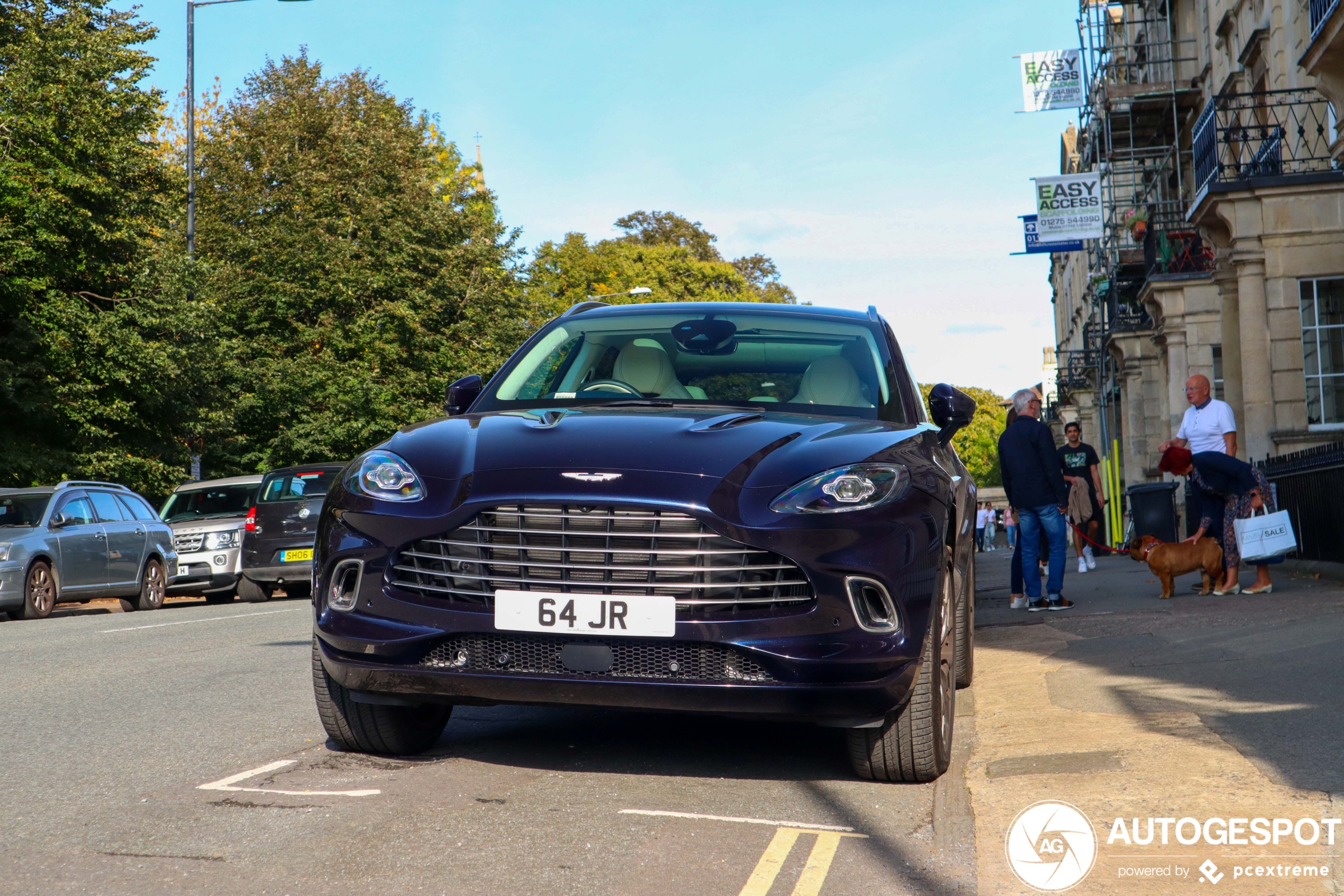 Aston Martin DBX